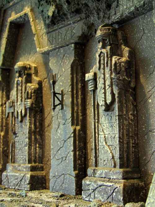 Durin's_Statue(2)